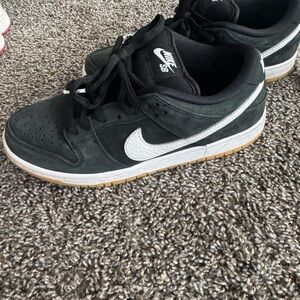 Nike SB Dunk Low Pro  sz 7.5